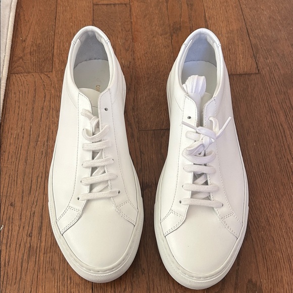 Common Projects Classic White Sneakers - Picture 4 of 7